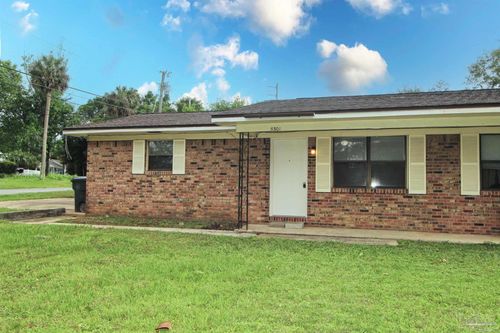5301 Broad St, Milton, FL, 32570-2236 | Card Image