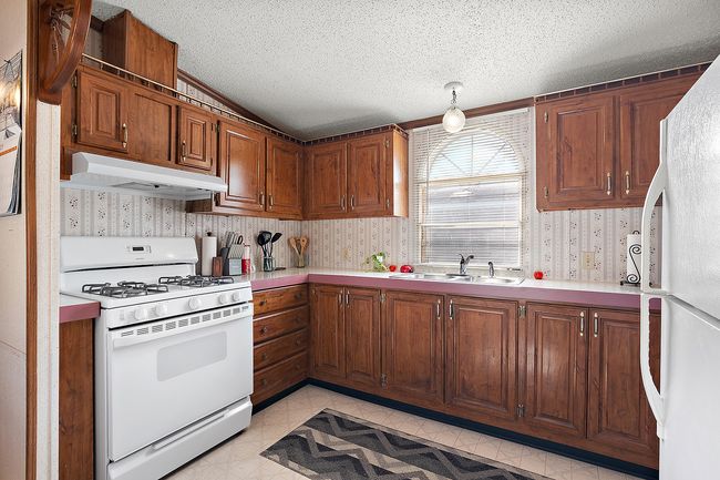 23 Walnut St, Home with 3 bedrooms, 2 bathrooms and 2 parking in Minooka IL | Image 8