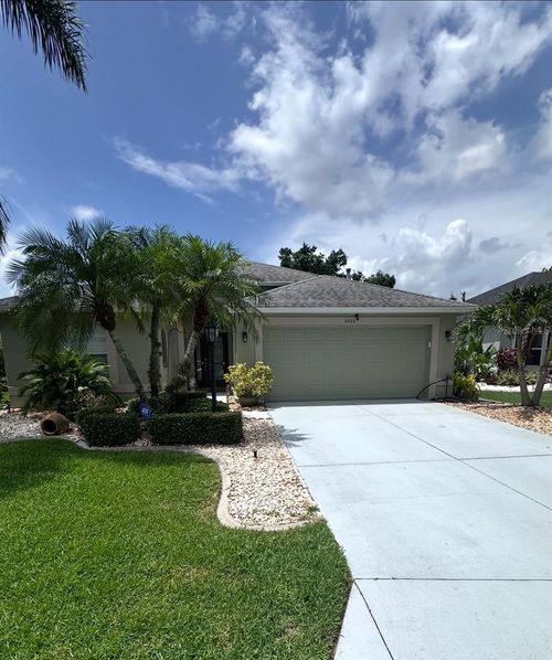 4924 Creekside Trl, SARASOTA, FL, 34243-3893 | Card Image