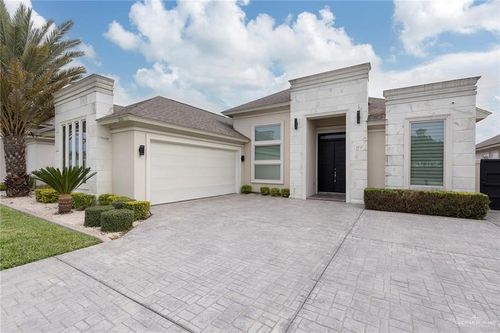 2521 S J St, McAllen, TX, 78503-1441 | Card Image