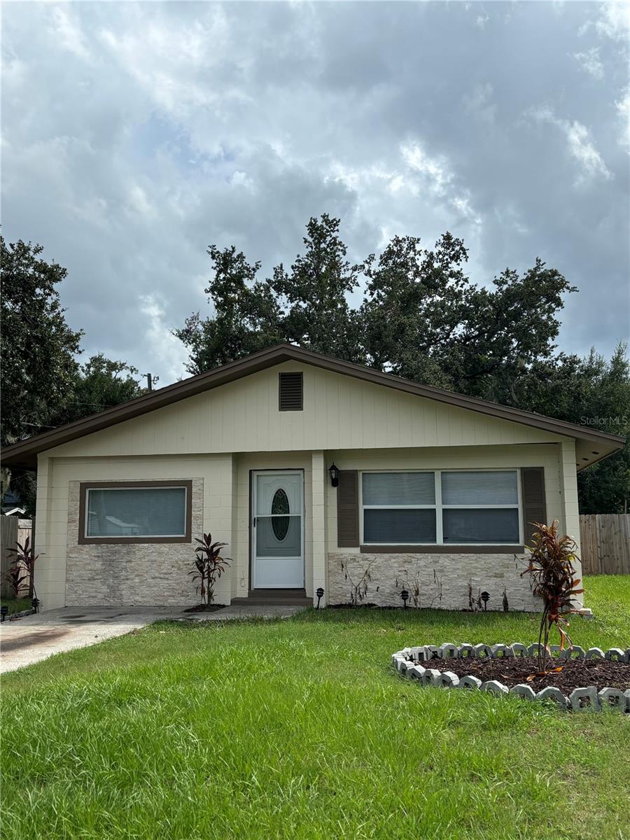 10th St, Sanford, FL 32771