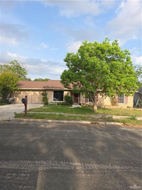 8326 Hastings Way, San Antonio, TX, 78239 | Card Image