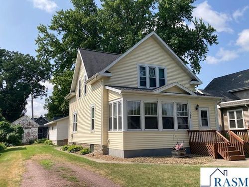 109 Maple Street Sw, Sleepy Eye, MN, 56085 | Card Image