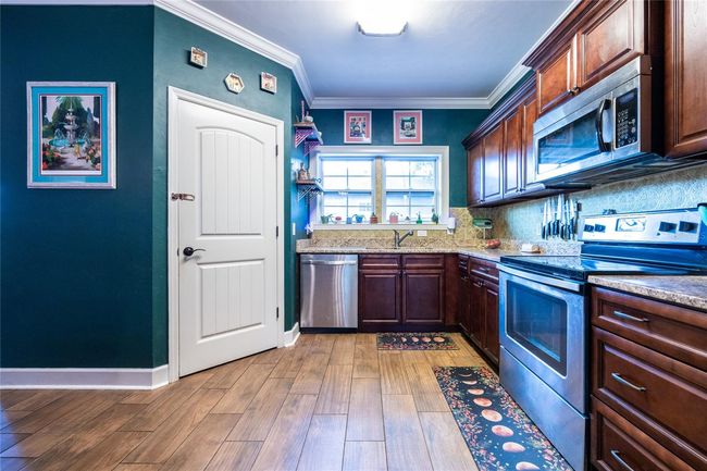 Pantry | Image 11
