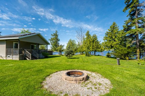 35 Elder St, Dunsford, ON, K0M1L0 | Card Image