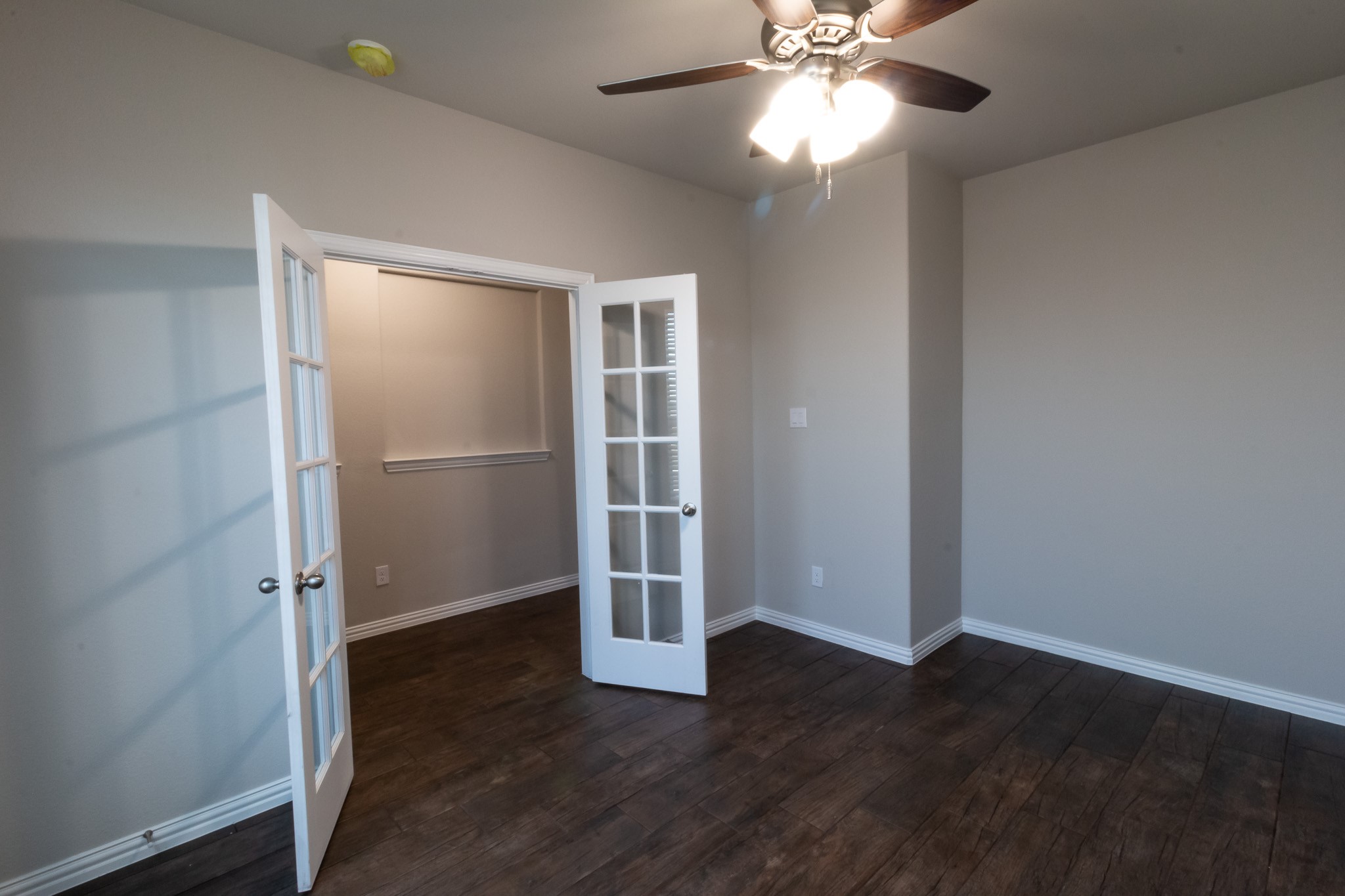 Residential Lease in Justin 5
