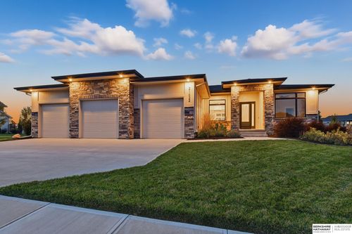 21432 B St, Elkhorn, NE, 68022-3264 | Card Image