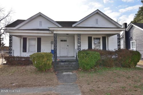 909 Nashville Road, Rocky Mount, NC, 27803 | Card Image