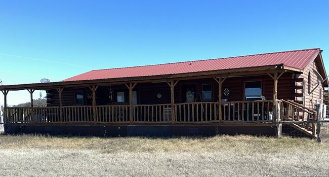 527 Sd 74100, Home with 3 bedrooms, 3 bathrooms and null parking in Rocksprings TX | Image 13