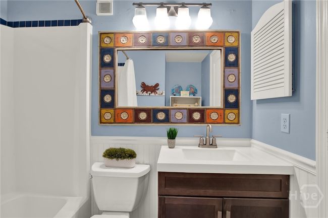 Potential for Stackable Washer/Dryer in the Bathroom! | Image 19