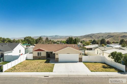 1863 Scottsdale Dr, Pocatello, ID, 83202-2868 | Card Image