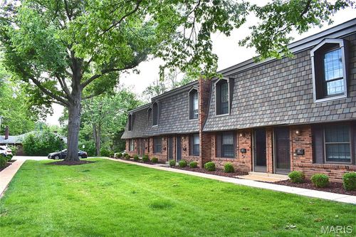 1869 Mansard Dr, Saint Louis, MO, 63125-2332 | Card Image