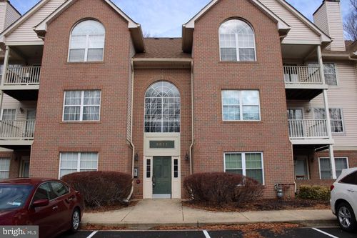 apt-104-9811 Lake Pointe Ct, UPPER MARLBORO, MD, 20774-4718 | Card Image