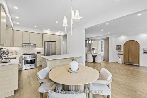 6 Byblos Crt, Holland Landing, ON, L9N0T3 | Card Image