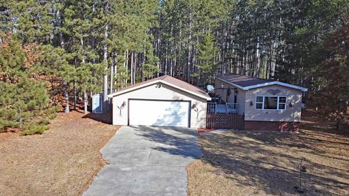 W5992 Tomahawk Trail, Germantown, WI, 54646 | Card Image
