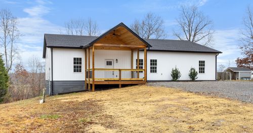 4251 Old Metal Rd, PALMYRA, TN, 37142 | Card Image