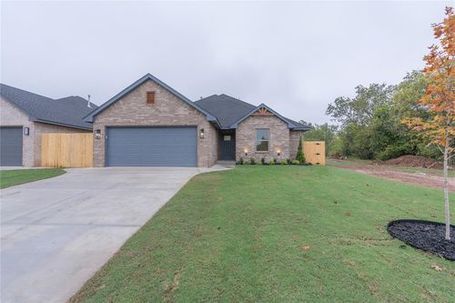 325 Nw 89th St, Oklahoma City, OK, 73114-3523 | Card Image