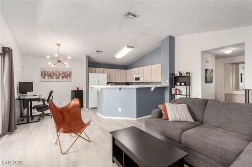 unit-204-7904 Fossil Creek Ln, Las Vegas, NV, 89145-2947 | Card Image