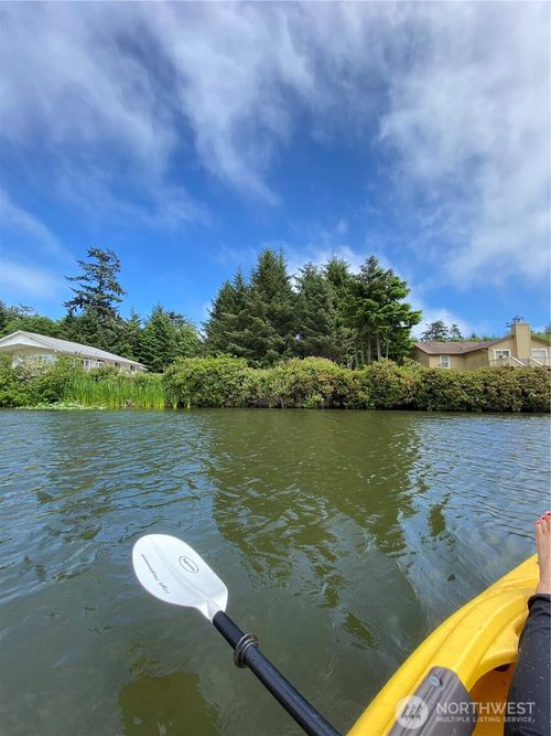 135 Duck Lake Dr Ne, Ocean Shores, WA, 98569-8402 | Card Image