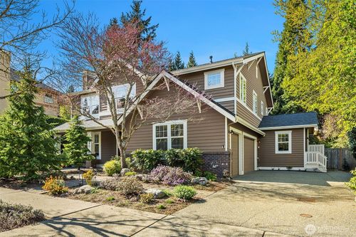 16290 Se 48th Drive, Bellevue, WA, 98006 | Card Image