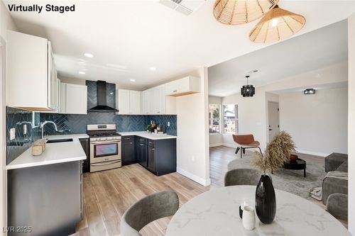 5004 Celebrity Cir, Las Vegas, NV, 89119-2241 | Card Image