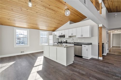 201 Highbridge St, Fayetteville, NY, 13066-1903 | Card Image