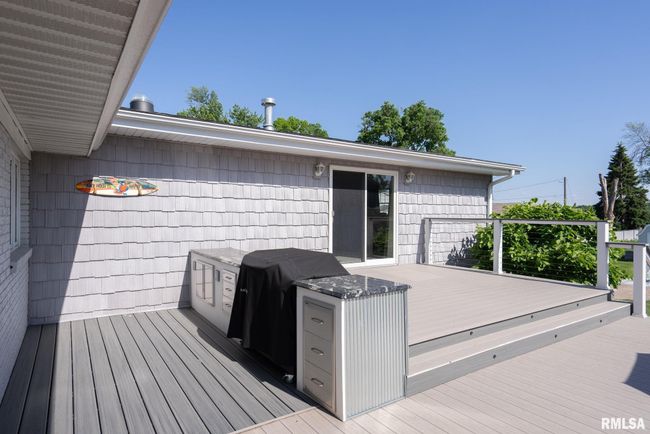 1419 3 Rd St, House other with 3 bedrooms, 4 bathrooms and null parking in Camanche IA | Image 6