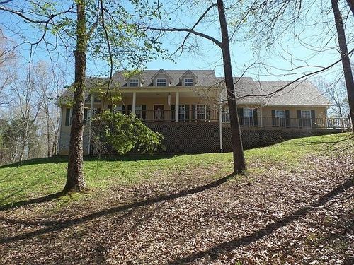3955 River Rd, Baxter, TN, 38544-6300 | Card Image