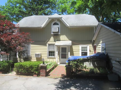 2 Academy Ave, Cornwall On Hudson, NY, 12520-1038 | Card Image