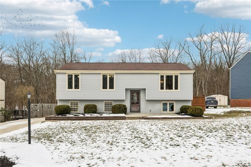 1664 Connor Rd, South Park, PA, 15129-9035 | Card Image