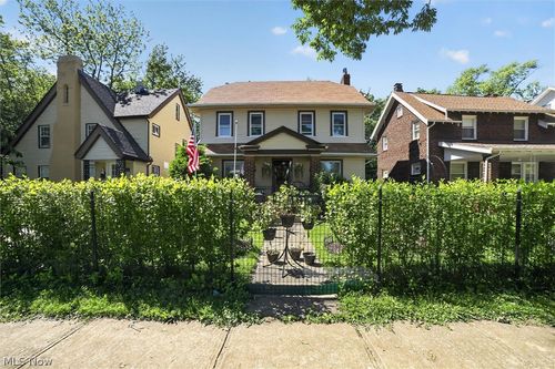 1066 Nela View Rd, Cleveland Heights, OH, 44112-2357 | Card Image