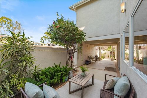 24 Spicewood Way, Irvine, CA, 92612-2721 | Card Image