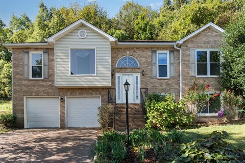 609 Glenridge Close, Nashville, TN, 37221-5300 | Card Image
