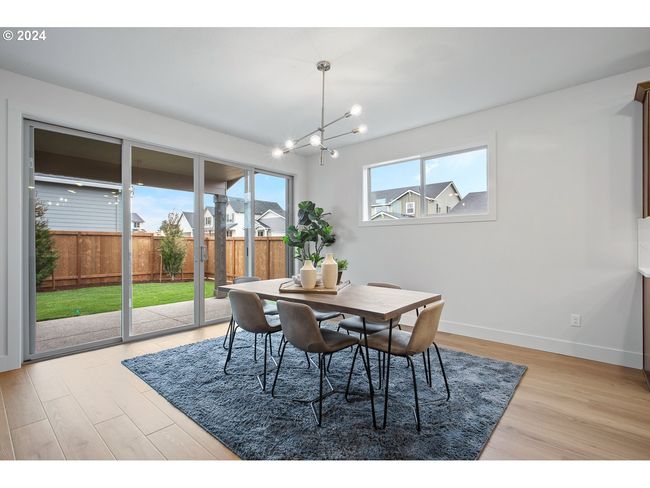 8870 Sw Mohegan Ln, House other with 5 bedrooms, 3 bathrooms and 3 parking in Tualatin OR | Image 12