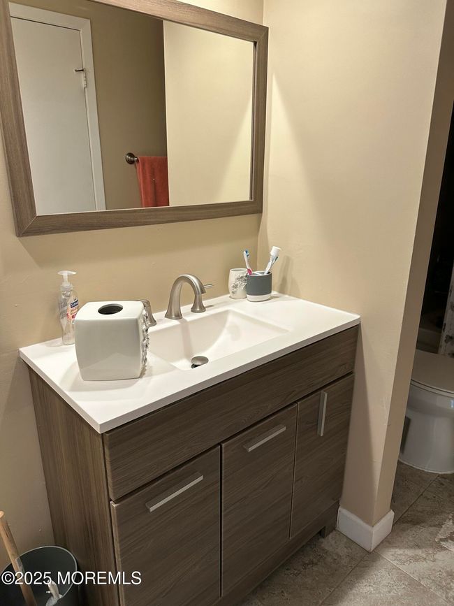 Q - 136 Amberly Dr, Home with 1 bedrooms, 1 bathrooms and null parking in Manalapan NJ | Image 4