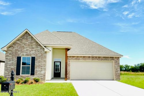 315 Berg Ct, Youngsville, LA, 70592-5065 | Card Image