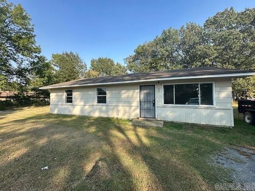 315 Thomas Dr, Lonoke, AR, 72086-3766 | Card Image