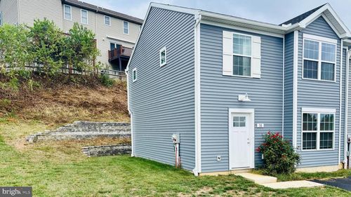 38 Ashburg Dr, MECHANICSBURG, PA, 17050-8254 | Card Image