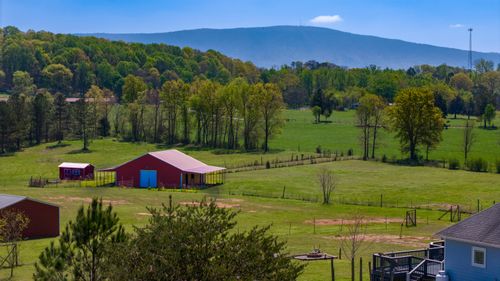 154 Friendship Church Rd, Delano, TN, 37325-7439 | Card Image