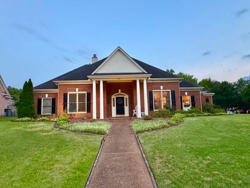 8971 Walnut Leaf Cv, Cordova, TN, 38018-7499 | Card Image