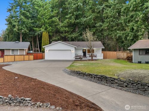 1900 Alder Place, Milton, WA, 98354 | Card Image