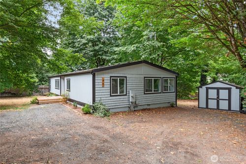 40 Ne Larson Lake Road, Belfair, WA, 98528 | Card Image