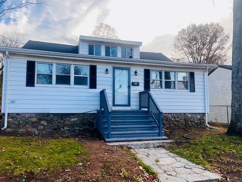 121 Pond Lily Ave, New Haven, CT, 06515-1107 | Card Image