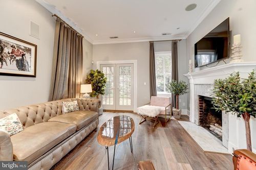 1237 29th St Nw, WASHINGTON, DC, 20007-3352 | Card Image