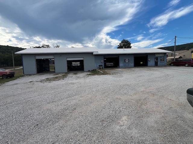2260 W Main St, Mountain View, AR 72560