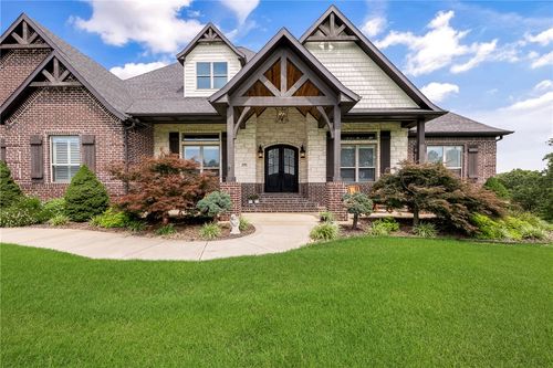 5740 E Sparkling Rd, Springdale, AR, 72764-6764 | Card Image