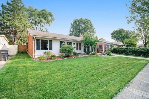 36027 Vaughn St, Clinton Township, MI, 48035-4434 | Card Image