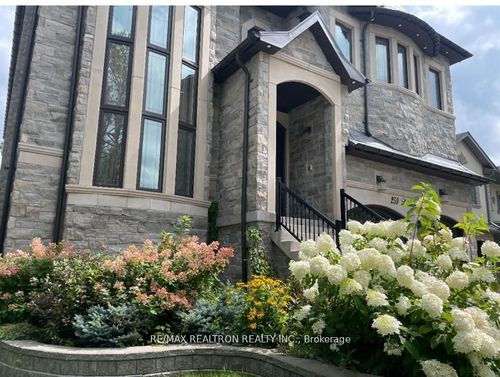 259 Lakeland Cres, Richmond Hill, ON, L4E3A7 | Card Image
