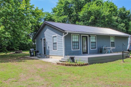103 E Enterprise 2010 St, Quinton, OK, 74561-1044 | Card Image