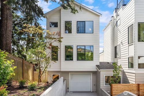 a-3442 13th Ave W, Seattle, WA, 98119-1611 | Card Image